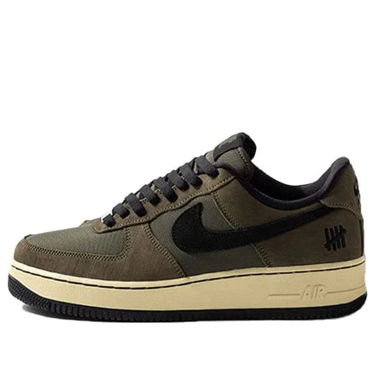 Nike Air Force 1 Low SP UNDEFEATED Ballistic Dunk vs. AF1