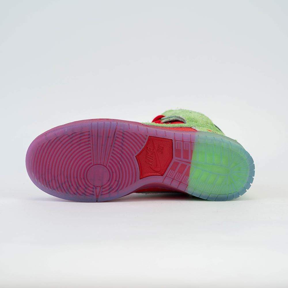 Nike SB Dunk High Strawberry Cough - YankeeKicks Store