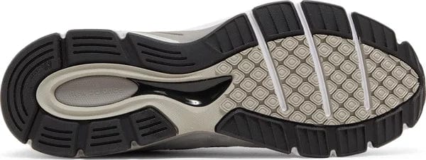New Balance 990v4 Made in USA Grey Silver
