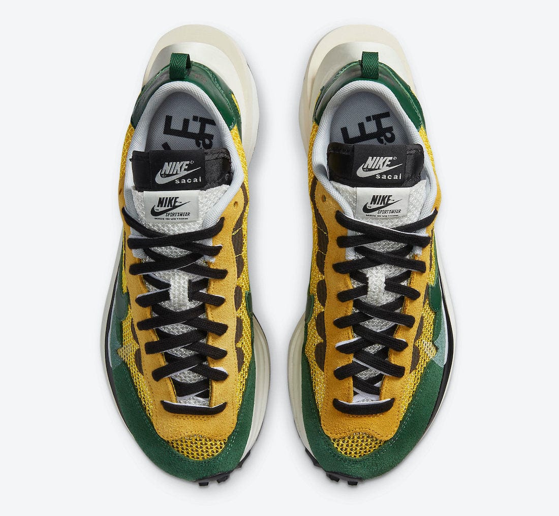 Nike Vaporwaffle sacai Tour Yellow Stadium Green