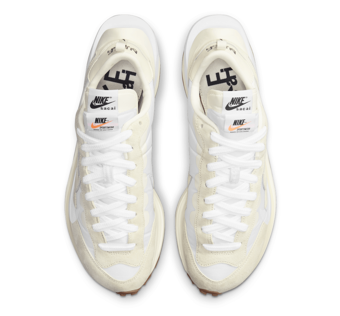 Nike Vaporwaffle sacai Sail Gum