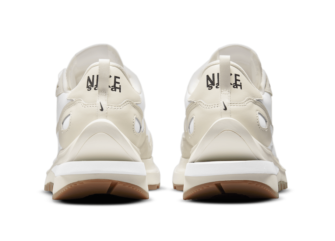 Nike Vaporwaffle sacai Sail Gum